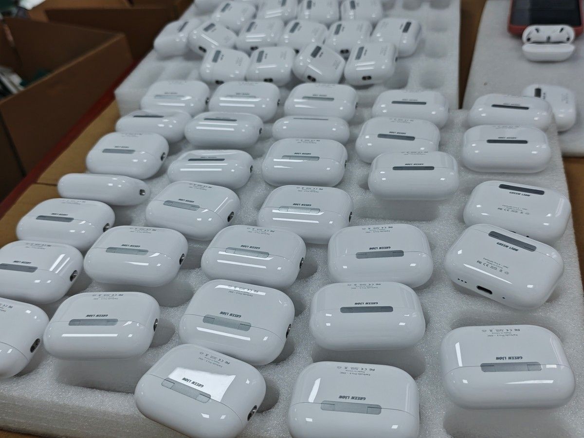 Cosmetic & function check — TWS earbuds, Shenzhen